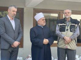 Uručene stipendije i bajramski paketići jetimima