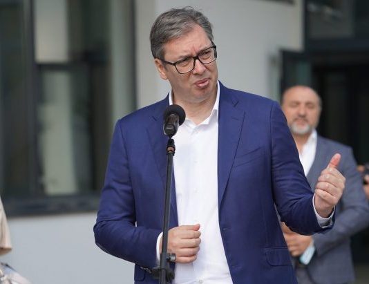 Vučić: Ne pada nam na pamet da ratujemo protiv Bošnjaka