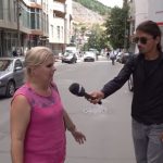 Šta treba zabraniti u Tutinu? Dodjemo iz Njemačke, moramo da šetamo ulicom, auta zarobila trotoare (Video)
