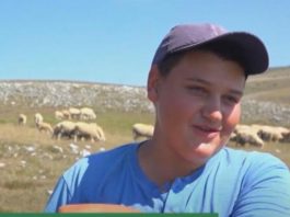 Mladi čobanin sa Pešteri voleo bi da ostane u selu, samo kada bi imao vode