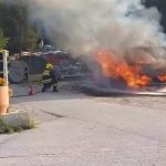 Kod Prijepolja izgoreo kombi na parkingu restorana
