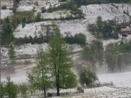 Neko bi pomislio da je sredina decembra: Zabijelelo se selo kod Tutina, ovakav grad mještani na pamte