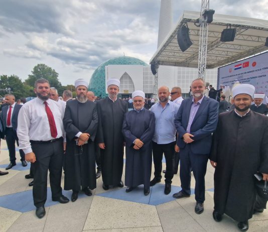 Predsjednik Mešihata na otvorenju džamije u Sisku