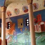 SKANDALOZNO: Na zidu crkve čiju su gradnju pomogli i Bošnjaci, prikazano kako muslimani ubijaju dijete u kolijevci (VIDEO)