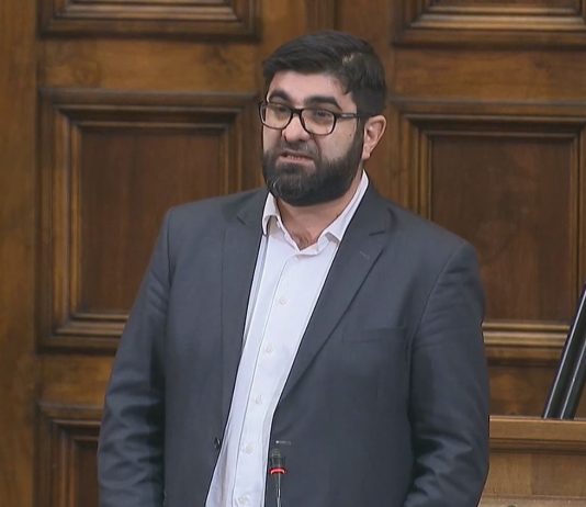 Dr. Fehratović: Tražit ćemo promjenu grba i himne Srbije