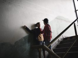 Ko je odgovoran za tutinske “borbe petlova“ među učenicima – roditelji, škola ili policija