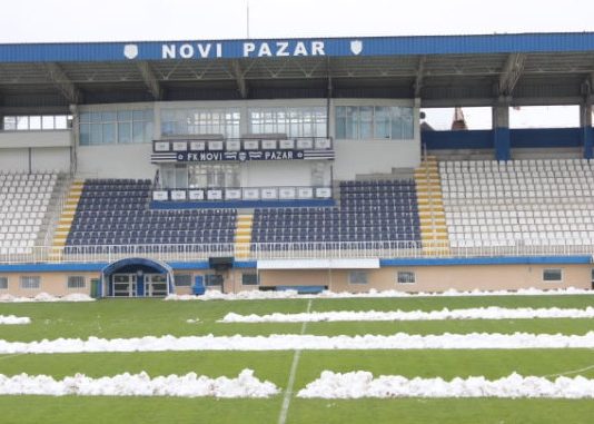 Latili se lopata i očistili teren – Novopazarci uradili sve da se meč ne odloži