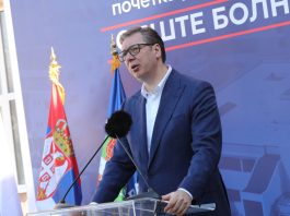 Vučić obećao: Uložit ćemo 50 miliona dinara u Altun Alem džamiju
