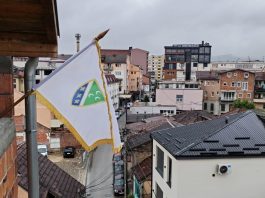 Bošnjački bajrak na kućama i zgradama u Sandžaku (Foto)
