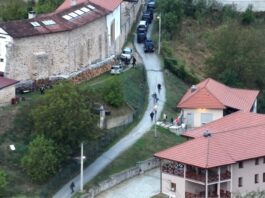 Kosovska policija: Ubijena tri napadača, jedan uhapšen i još četiri osobe koje se dovode u vezu sa „kriminalnom grupom“