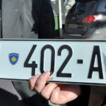 Nekada su Srbi dizali barikade, a sada masovno uzimaju tablice Republike Kosovo