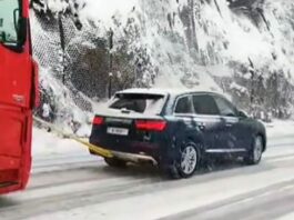 Neobičan prizor na putu u Sandžaku – Audi šlepa kamion firme “Sead Trans” /VIDEO/