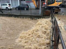 Poplave u Rožajama, obustavljena nastava u školama