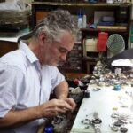 SIN NEĆE DA SE BAVI ZANATOM – Novopazarac očajan, nema ko da naslijedi porodični biznis star 100 godina