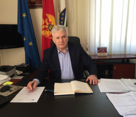 Rahman Husović ponovo izabran za predsjednika Opštine Rožaje