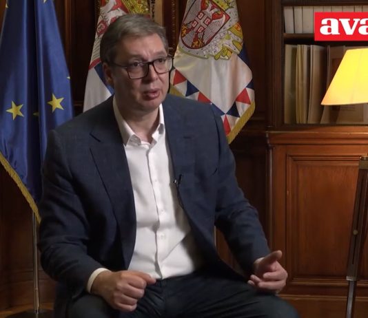 Vučić – Ne smeta mi da Zukorlić kao član Vlade posjećuje Sarajevo
