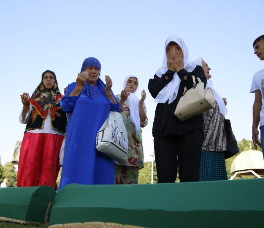 Danas se obilježava 29. godišnjica genocida u Srebrenici: Smiraj u Potočarima naći će posmrtni ostaci 14 žrtava