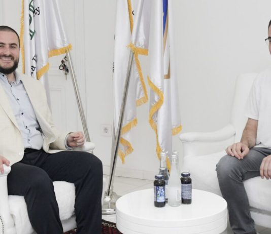 Mihović, student Oksfordskog Univerziteta, posjetio ministra Zukorlića