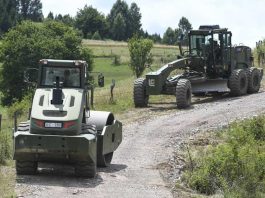 Vojska Srbije popravljala puteve i dostavlja pijaću vodu na Pešteri