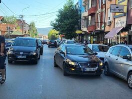 Šta kažu Pazarci da li bi “Oko sokolovo” riješilo problem bahatog parkiranja?