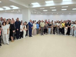 Mujagic i dr. Kurtović poželeli srećan početak nove školske godine učenicima Učeničkog doma u Sjenici