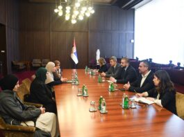 Zukorlić na strani majki – Prioritet povratak 6 žena i 16 djece iz zarobljeništva u Siriji