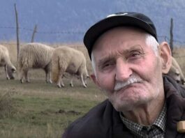 Dedo Selim sa Pešteri: Svakog jutra popijem srču tople varenike