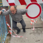 “Ja ću proći, snimite me slobodno”: Šta se dešava sa zatvorenim mostovima u Prijepolju i zašto ljudi ignorišu upozorenja