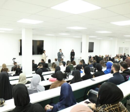 Upriličeno svečano otvaranje Amfiteatra i dodjela stipendija na Univerzitetu u Novom Pazaru