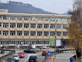 Preko 1.000 zaposlenih Opštini – Za plate milion i po eura