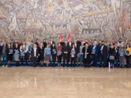 Ministar Zukorlić uručio ugovore udruženjima u iznosu od 70 miliona dinara