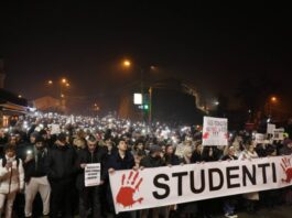 Studenti Državnog univerziteta u Novom Pazaru ograđuju se od SDA i GPS