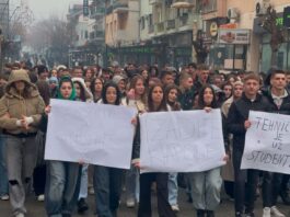 Većina srednjoškolaca u Novom Pazaru bojkotuje nastavu