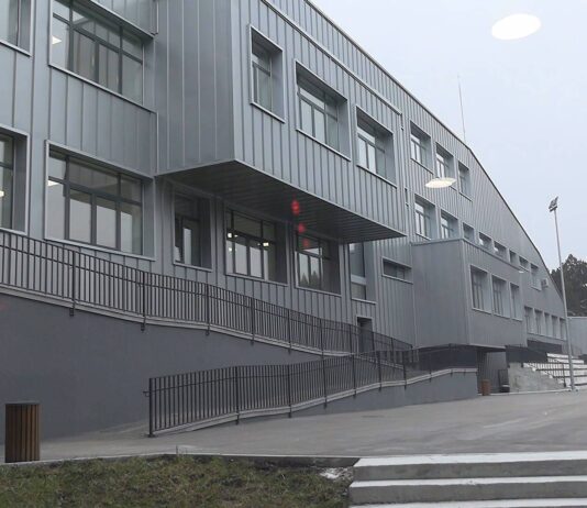 NA RADOST SJENIČAKA – Počela sa radom najsavremenija Osnovna škola u Srbiji