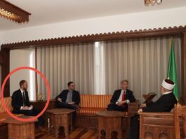 Vučić: Britanski diplomata Avramović nagovarao imame da učestvuju u protestima