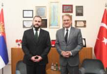 Turski ambasador posjetio ministra Zukorlića u kabinetu i čestitao novi mandat u Vladi