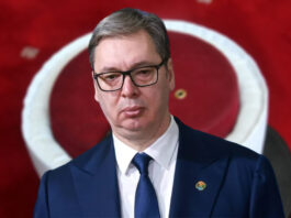 Vučić – Pitajte pojedine muftije koje ih ambasade pritiskaju da se pridruže protestima
