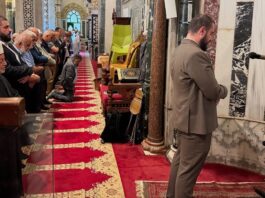 Zukorlić predvodio ikindija-namaz u Al-Aksa džamiji: “Počast kakva se dobija jednom u životu”