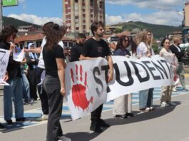 Studenti DUNP i građani: Čijim je parama plaćen koncert?