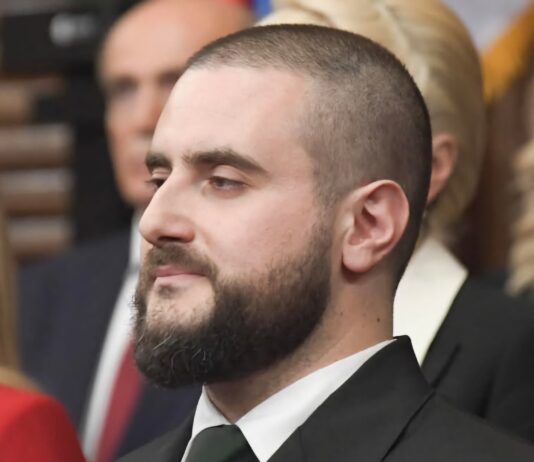 Ministar Zukorlić pokrenuo inicijativu za više slobodnih dana tokom vjerskih praznika