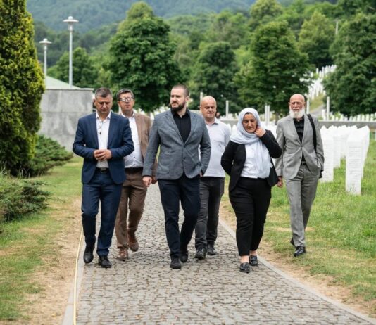 Ministar Zukorlić od Bajrama u Srebrenici