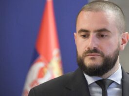 Reakcija Zukorlića na nacionalističku proslavu: O muslimankama i džamijama se može govoriti samo s poštovanjem