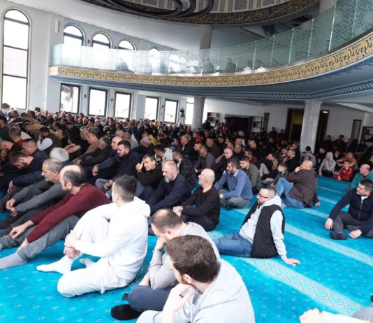 Centralna hutba u svim džamijama u Srbiji – Osuda ponašanja državnog vrha na čelu sa predsjednikom države!