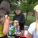 Knjige i sveske smo kupili, sada skupljamo za zimsku jaknu i čizme: Ovo su najhrabriji dječaci u Sandžaku