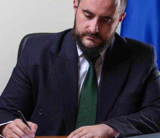 Zukorlić podnio zvaničnu inicijativu da tri dana Ramazanskog i četiri dana Kurbanskog bajrama budu neradni