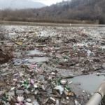 Dramatične slike iz Priboja, rijeka Lim prepuna smeća