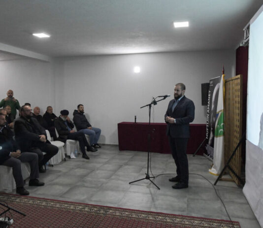 U Petnjici održana projekcija filma „Muftijin amanet“ – Sjećanje na vizionara rahmetli Muamera Zukorlića