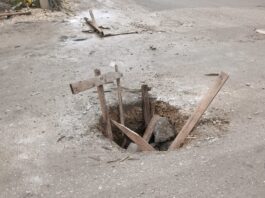 Novopazarka upala u rupu na putu do škole (VIDEO)