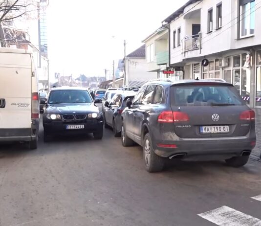 Građani Ibarske ulice u Tutinu najavljuju blokade zbog višegodišnjeg saobraćajnog kolapsa