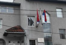 Bošnjačka zastava ponovo krasi Mjesnu zajednicu u Brodarevu